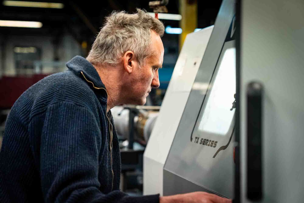 tour à commande numérique tour à commande numérique