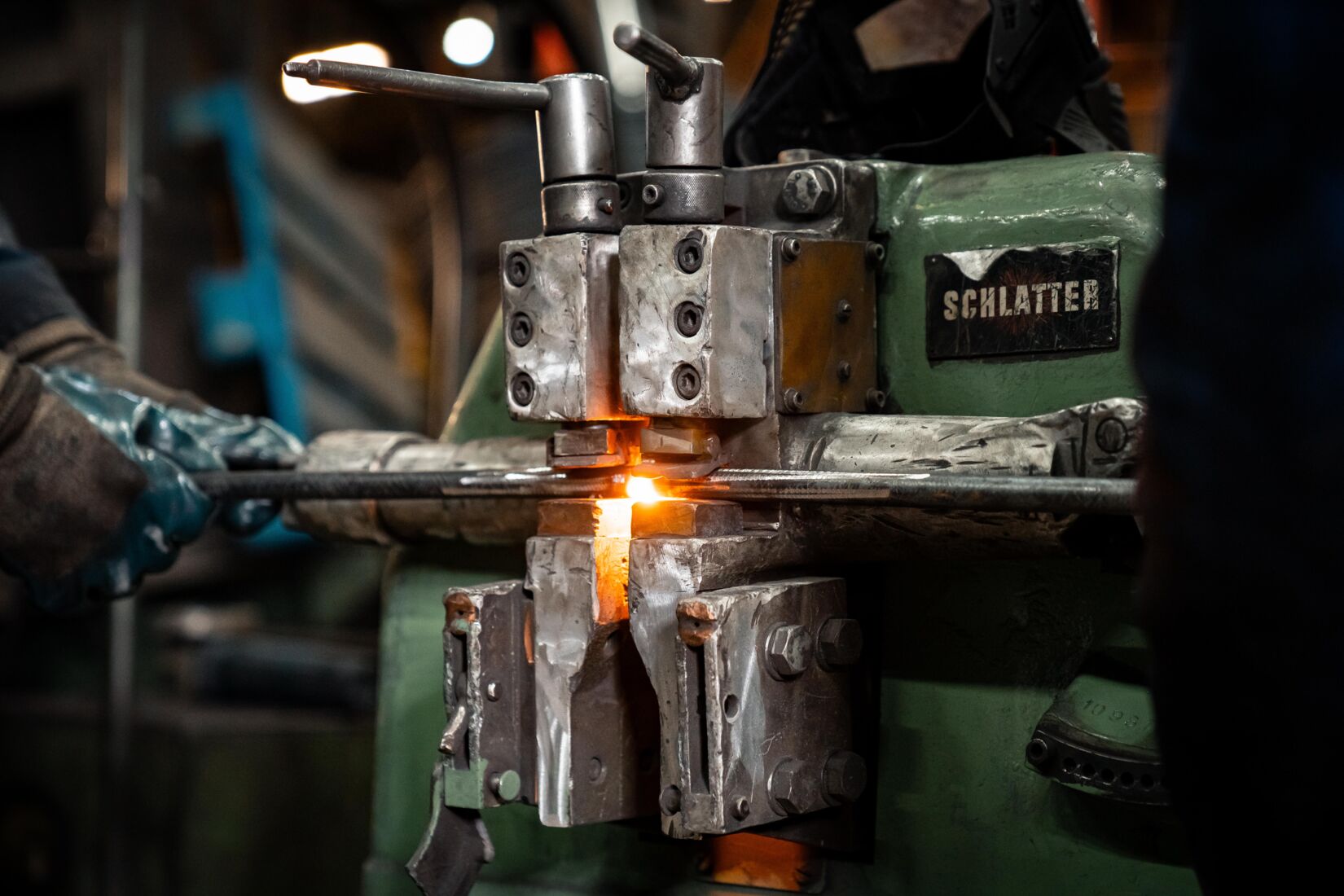 soudure entre deux bobines de fil machine soudure entre deux bobines de fil machine